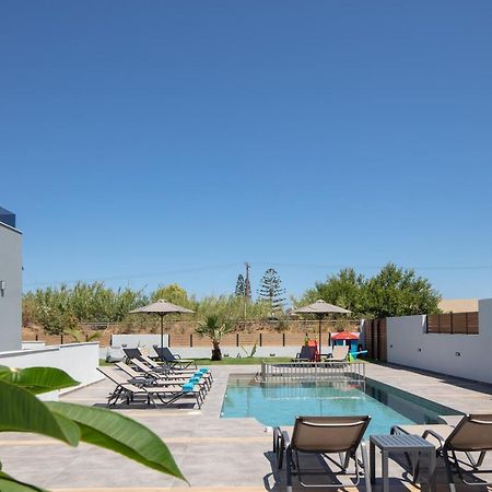 Sunnyside Villas, Ideal For Vibrant Stays,By Thinkvilla Pijanósz Kámbosz Kültér fotó