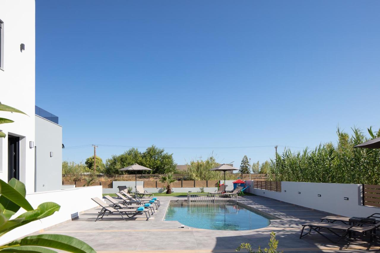 Sunnyside Villas, Ideal For Vibrant Stays,By Thinkvilla Pijanósz Kámbosz Kültér fotó