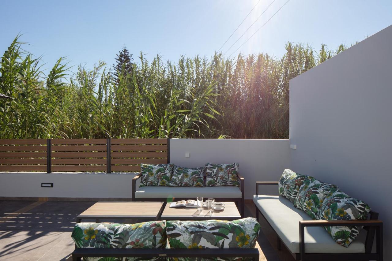 Sunnyside Villas, Ideal For Vibrant Stays,By Thinkvilla Pijanósz Kámbosz Kültér fotó